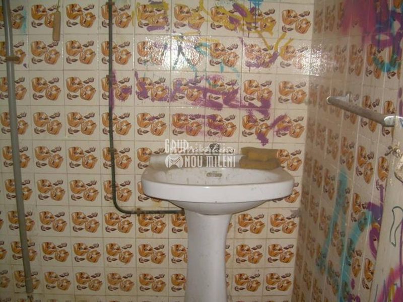 Foto 04f35550-63b4-40c4-93e6-6992882c39ff. Local comercial a Benetússer