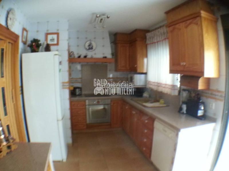 Foto 16cb7f4a-0e2a-460a-ad6f-5b1857212142. Chalet avec chauffage parking dans El Vedat - Santa Apolonia Torrent