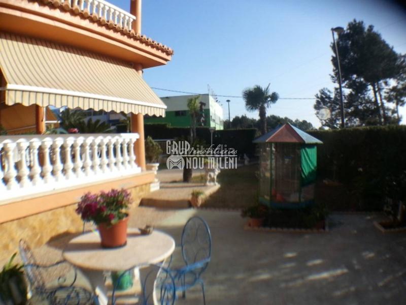 Foto 64a6709b-73b5-4a8e-bc15-69825e9f57e8. Chalet avec chauffage parking dans El Vedat - Santa Apolonia Torrent