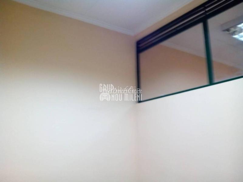 Foto daf652a3-13cb-499e-b224-c5788f8852e1. Local comercial a Camí Reial Valencia