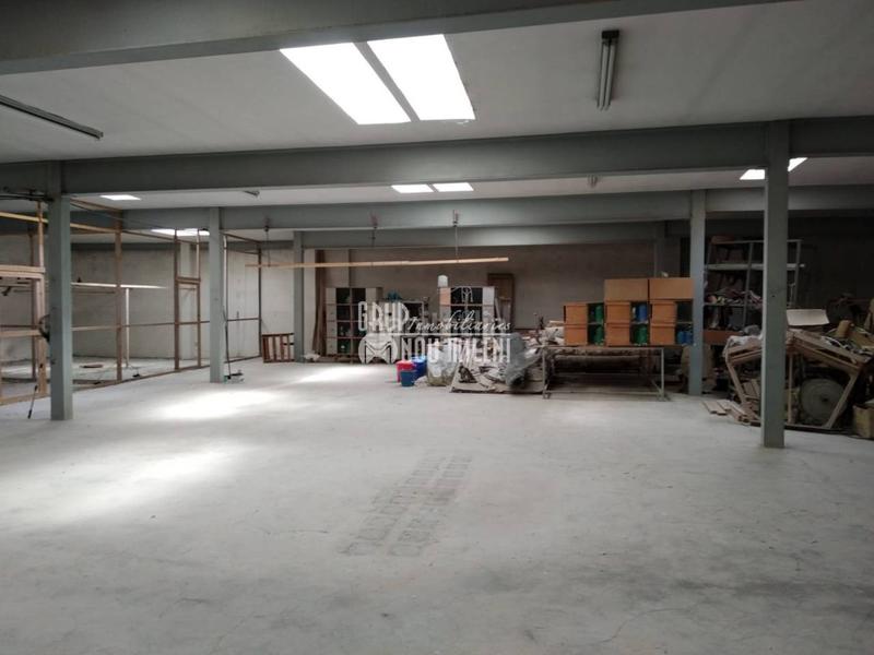 Foto 204c2db9-0e44-4723-8be0-d65e48c4caca. Bâtiment à usage industriel dans Albal