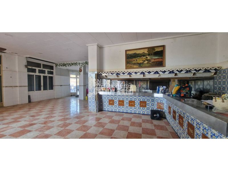 Foto 22a8188e-1088-4544-ac22-cfcfa71749d8. Local comercial a Albal