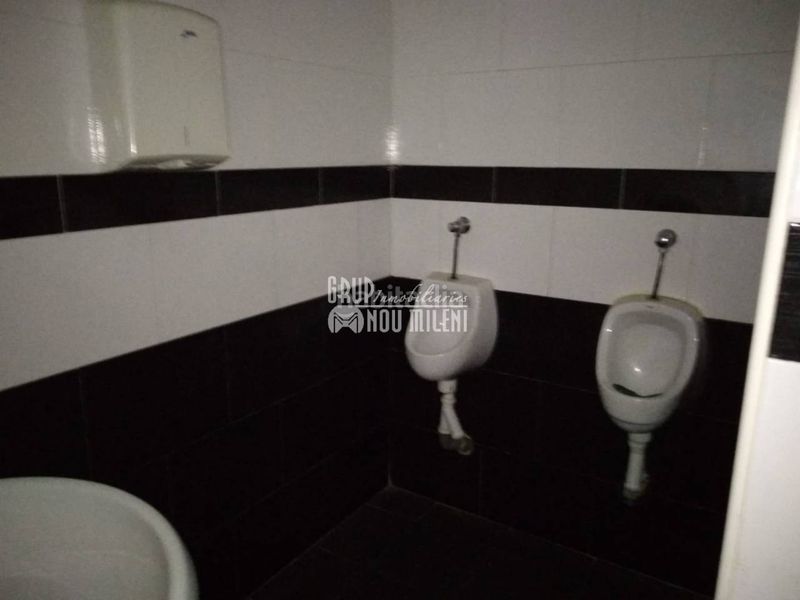 Foto 11e618a3-e5b0-4ad8-92f3-0e70da1f0348. Local comercial a Catarroja