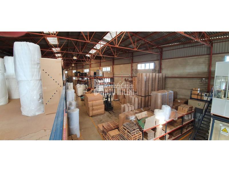 Foto 99d2e66e-2774-4954-9b11-b23d4131c08a. Bâtiment à usage industriel dans Alfafar