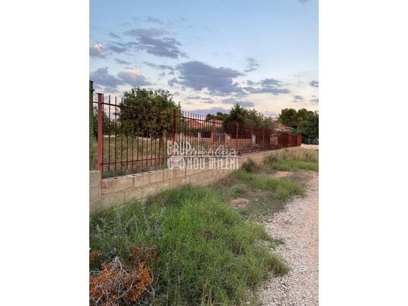 Foto ccc49869-fbdd-4826-a55e-bcc0fb6d4be6. Terreno residencial en Monserrat