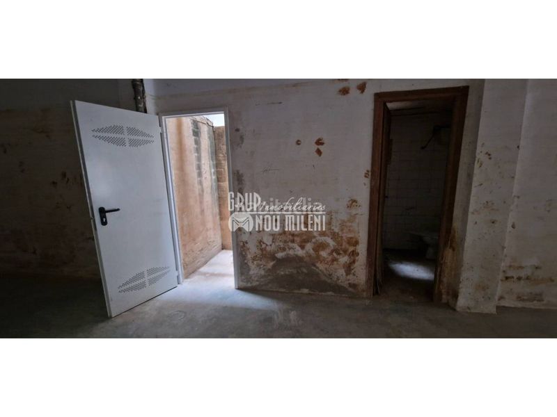 Foto 540a1c5b-16d6-467e-bd96-14f151f144f9. Local comercial a Albal