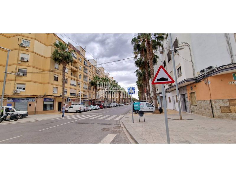 Foto a6eb1dba-ecf9-40b0-b5f7-e74244733265. Local comercial a Albal