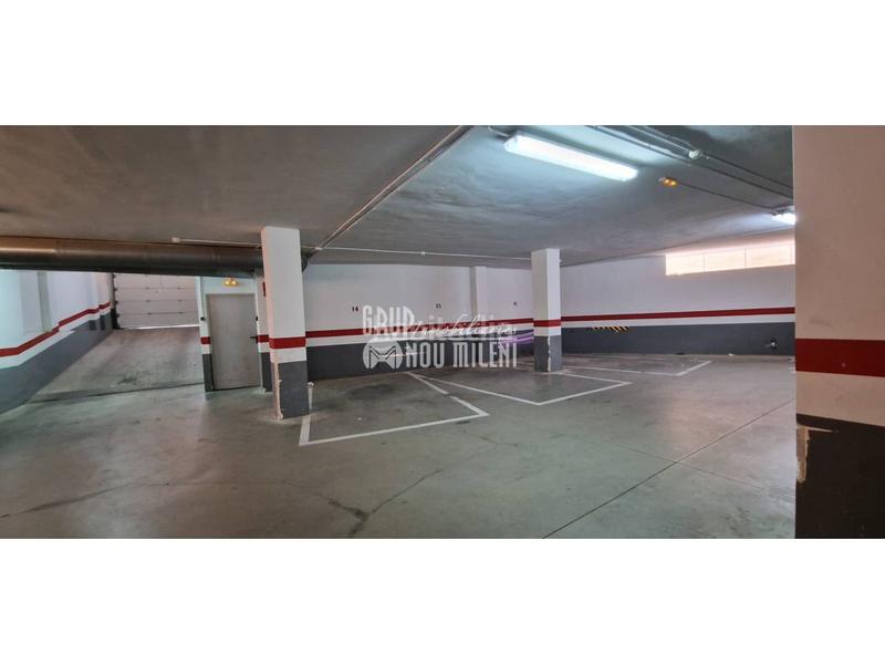 Foto c4c84e91-a001-4161-bfde-21ded9fa79de. Parking coche en Riba - roja de Túria