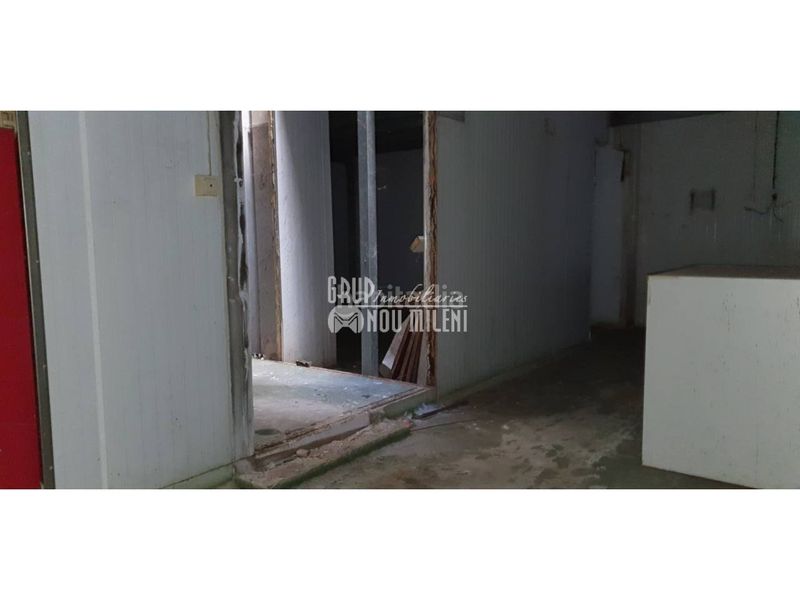 Foto f087280b-e5ff-427a-99a1-d3a12a6c3e19. Local comercial a Massanassa