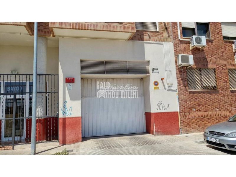 Foto 38ac65db-8fcb-4cf0-baa8-8a260dd15671. Aparcament cotxe a Centro Xirivella