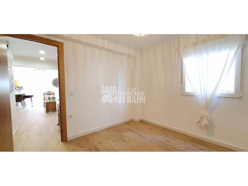 Foto b8e6d181-c304-463b-95b4-7770cd1d489a. Pis a Silla