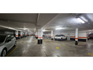 Affitto Posto auto in Calle art major de la seda 42. Garaje en alquiler en xirivella