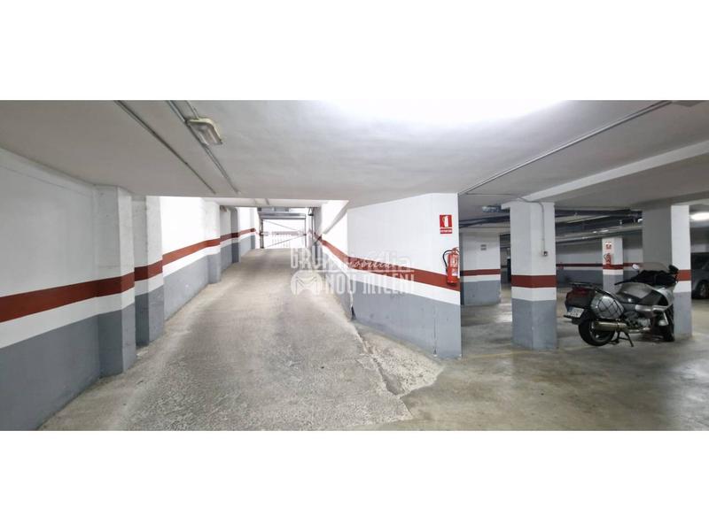 Foto d909427f-80ac-4c61-bc25-06e45cd5b74a. Alquiler parking coche parking en alquiler en Catarroja