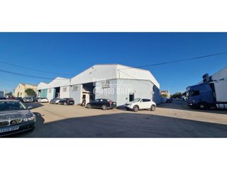 Rent Industrial building in Albal. Espectacular nave industrial