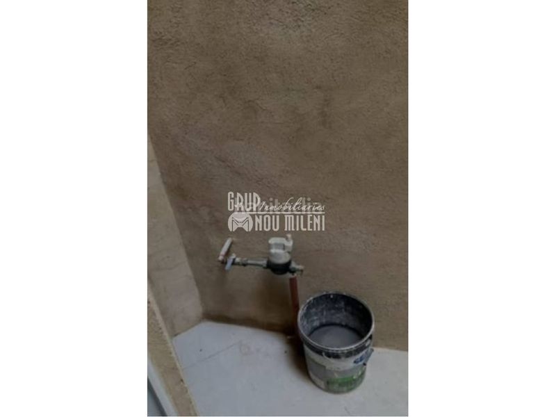 Foto 43d5034d-fee8-4c66-bbde-db6825f3624c. Local comercial a Nou Moles Valencia