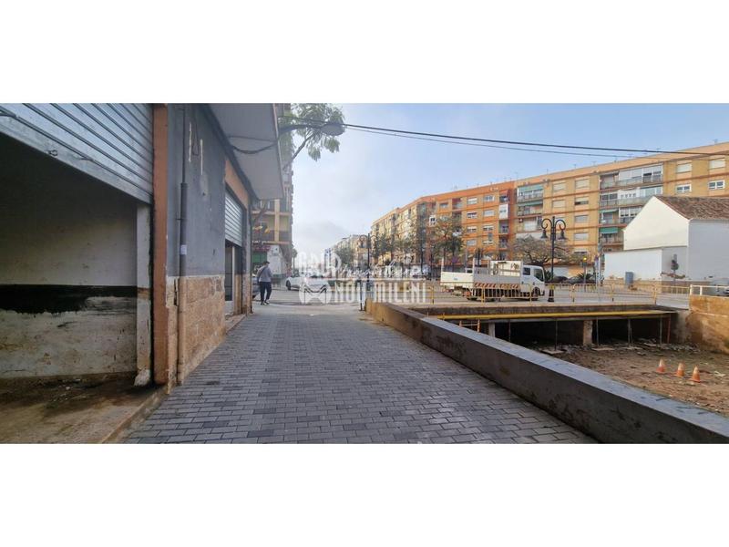 Foto b27f542f-da8c-4c1b-b9d6-28d876fcf425. Rent business premise in Aldaia