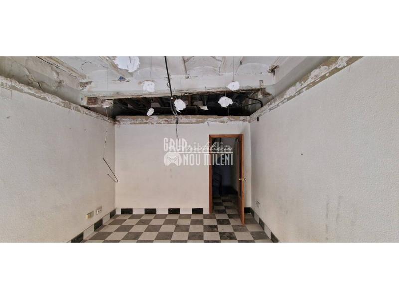 Foto 0cc23345-60de-4856-884c-62638444d534. Edifici a El Mercat Valencia