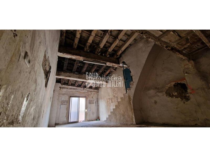 Foto a8ec57b0-c387-4480-9abf-f72beaab9199. Edifici a El Mercat Valencia