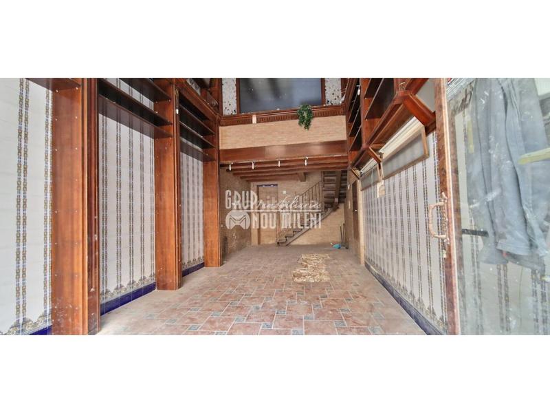 Foto b0c8171a-eaf1-43d2-ba01-a99c5755154c. Edifici a El Mercat Valencia