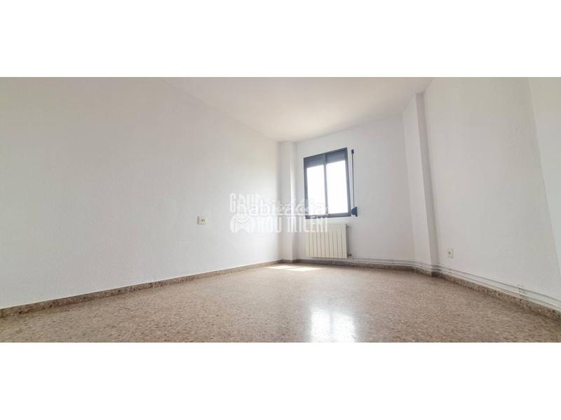 Foto 3e9988da-4ab5-4635-be3a-4172188bf3a2. Pis amb calefacció a Centro Ciudad Paterna