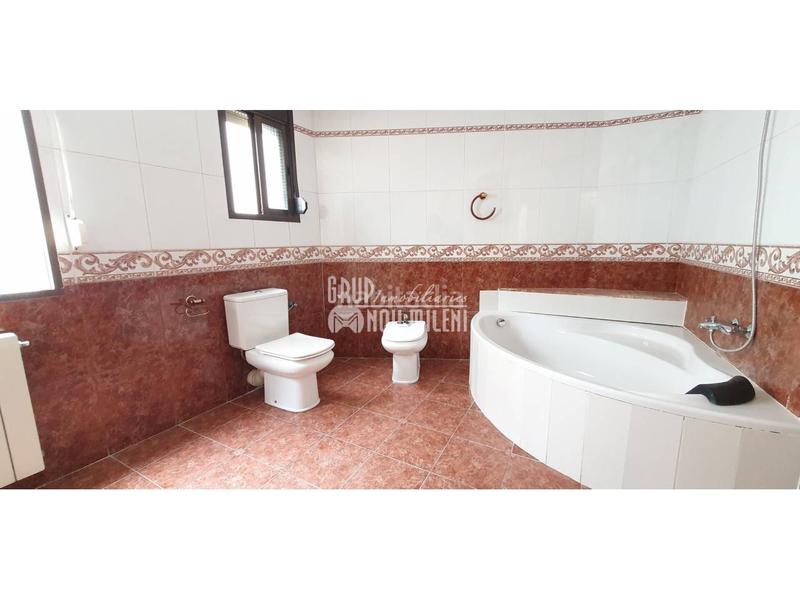 Foto 9989bfd2-97ea-41a7-b308-f66227c1e844. Pis amb calefacció a Centro Ciudad Paterna