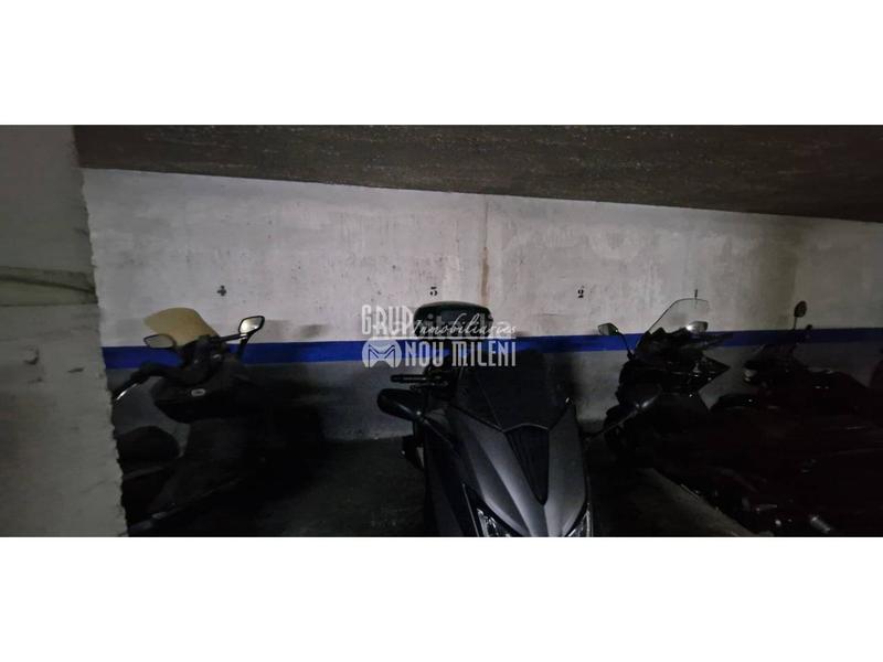 Foto 9c94cd03-2edc-475f-b9f0-24a1fcba620e. Parking coche parking en venta el castell en Zona Cantereria Burjassot
