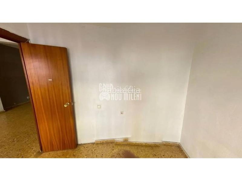 Foto 684e6206-c695-4cf1-ae81-99b24870818d. Piso venta piso en valència capital en Benimàmet Valencia