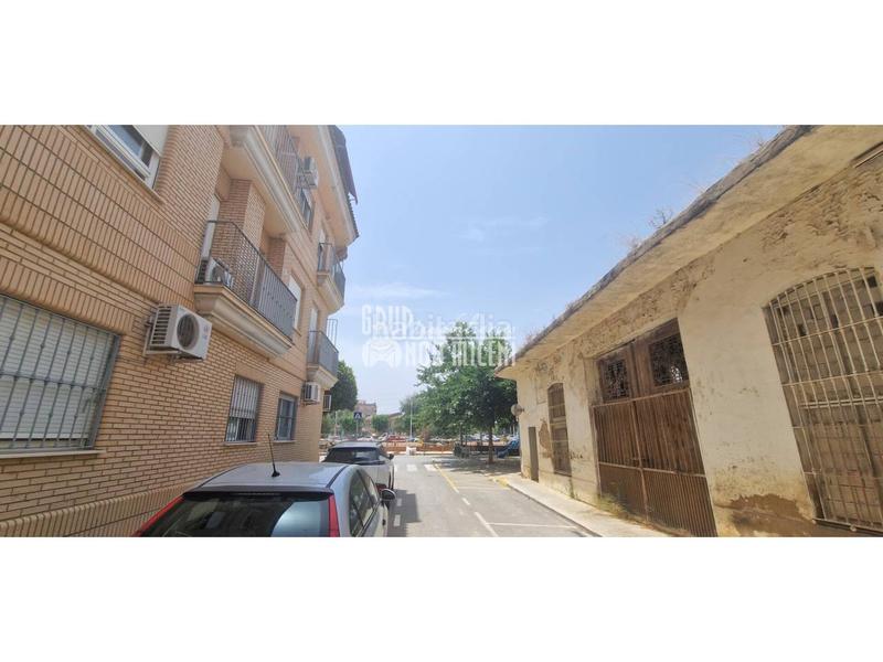 Foto ab7c9d47-ddf5-4dd0-b2ed-9d1df430ce3b. Area edificabile industriale in Massanassa