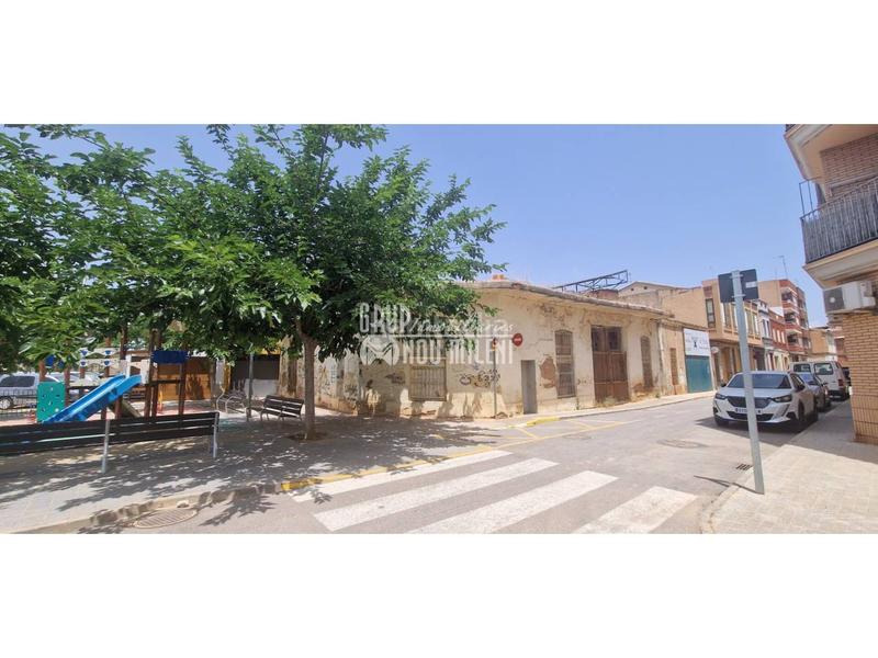 Foto f3e84cf4-7d57-4f88-918d-a5fdfcc9180a. Area edificabile industriale in Massanassa