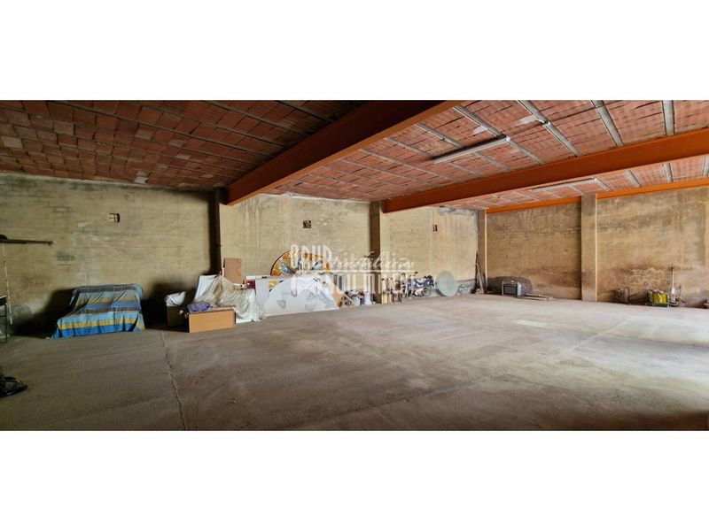 Foto 5e775aa4-a789-49bf-b2e4-e787784bbf4a. Local comercial a Alcácer