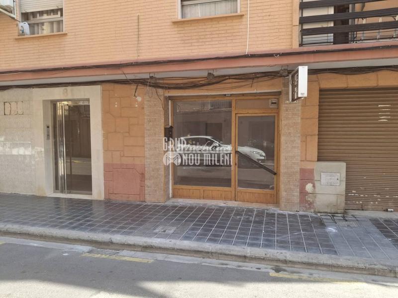 Foto b7660a6e-577f-47b5-a5cd-7170416696c1. Local comercial a Barrio Benicalap Valencia