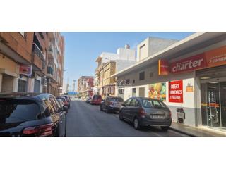 Local commercial à Doctor santiago vidal 9. Venta de local en sollana
