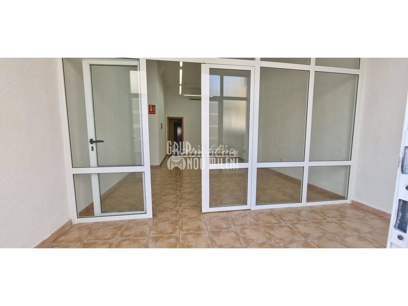 Foto b07abc01-ba5c-4209-a0b8-2270a3d14a68. Geschäftsraum in doctor santiago vidal 9 in Sollana