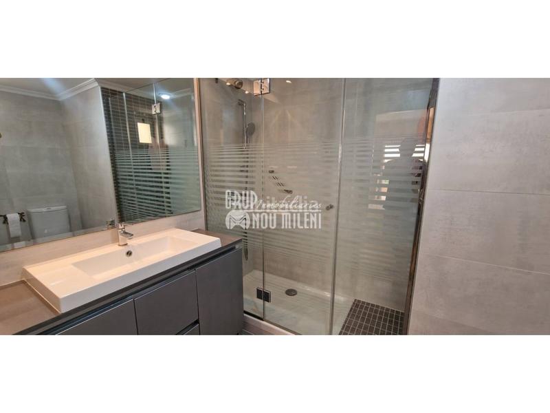 Foto f7bdf1bd-026b-4ec1-a89b-9aaa62ff93a8. Affitto appartamento con parcheggio piscina in El Perellonet Valencia