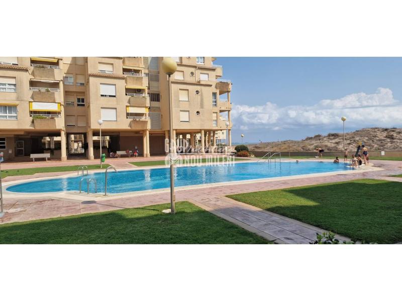 Foto 590783c0-1ecd-4ba7-bcdb-b06407819cb8. Miete etagenwohnung mit parking pool in El Perellonet Valencia