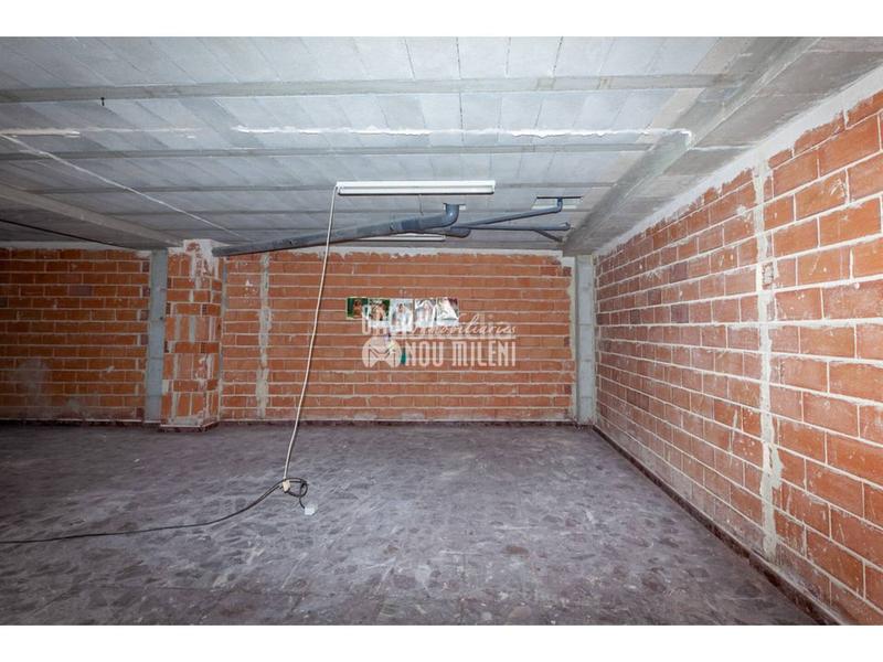 Foto d6f63d61-17db-4eb0-b3b3-11898a0f2cd0. Geschäftsraum in Albuixarres Alzira