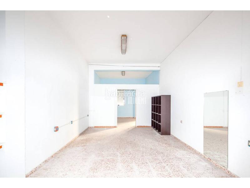Foto 13163c54-f33b-430d-9d4c-fc0b55beb0c2. Edifici a Polinyà de Xúquer