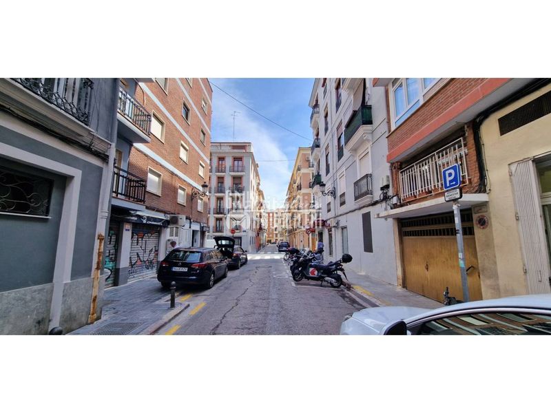 Foto 05b91ba8-7b04-421c-85f6-d90fa7c53e4e. Pis a El Botànic Valencia