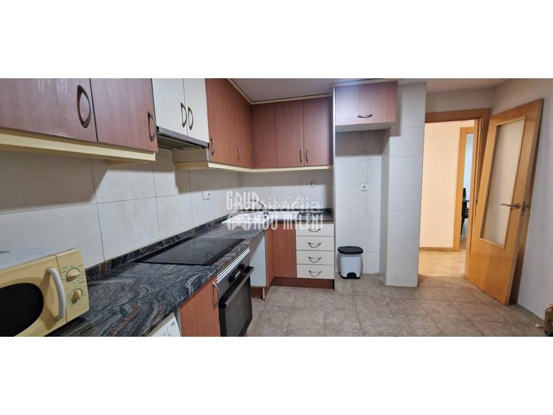 Foto 8734d057-e7d2-4496-8f53-ee8a8b071f45. Miete etagenwohnung mit parking in Catarroja