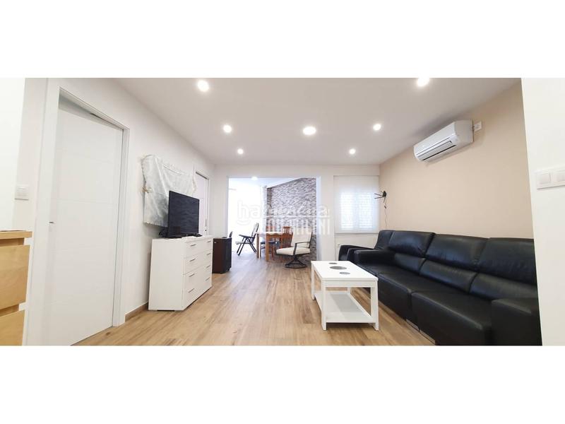 Foto 6fb69ea3-ca4f-4444-ad8d-715d69979755. Affitto appartamento con parcheggio in El Perellonet Valencia