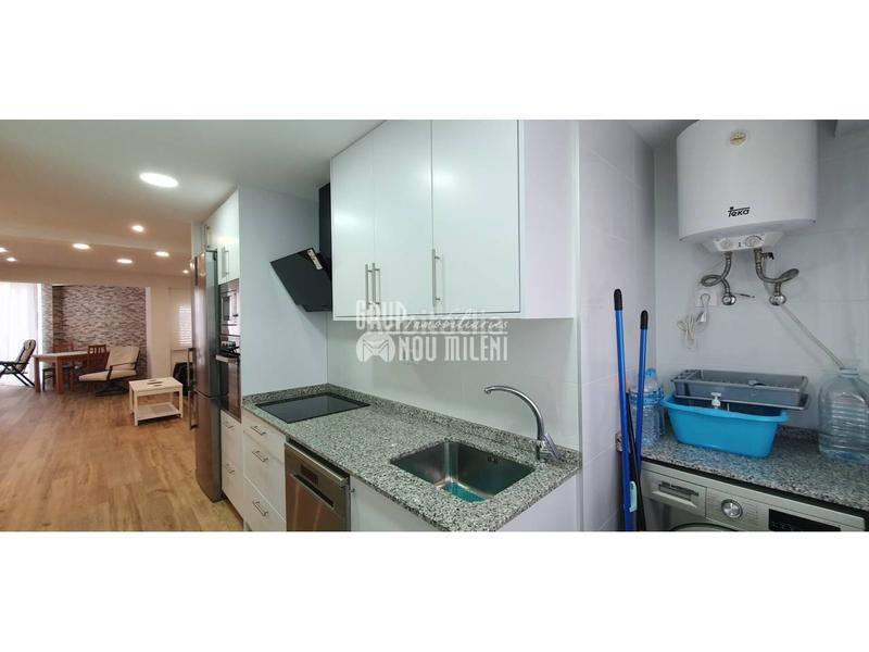 Foto af9af730-e6bb-44a7-8e98-698239529f22. Affitto appartamento con parcheggio in El Perellonet Valencia