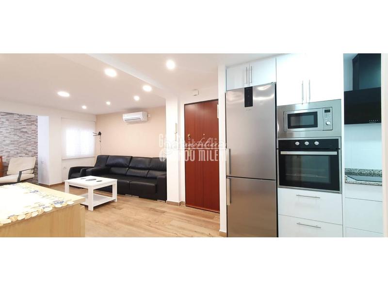 Foto 0d6a3af2-fb2f-40c3-b5c0-3156222c9297. Miete etagenwohnung mit parking in El Perellonet Valencia