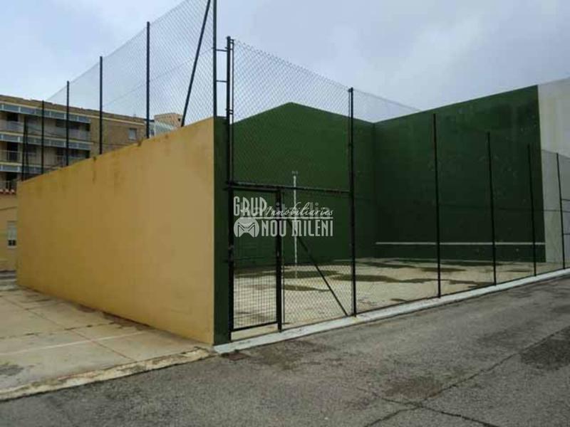 Foto d777e895-7dbd-43b3-9cfe-c55867445690. Miete etagenwohnung mit parking in El Perellonet Valencia