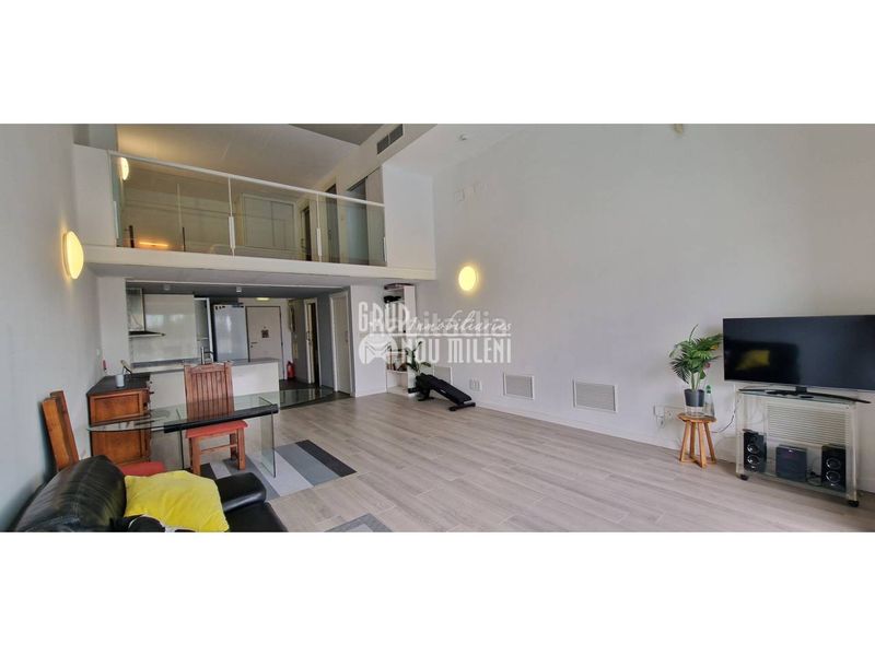 Foto 0867d3d6-2716-4bf1-800c-27a5a9cb5f6a. Loft amb aparcament a Vara de Quart Valencia