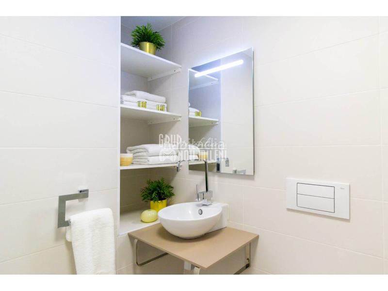 Foto 5bc5e05e-b3fa-459c-ace1-48077d033c9b. Location chalet avec parking piscine dans El Faro Cullera