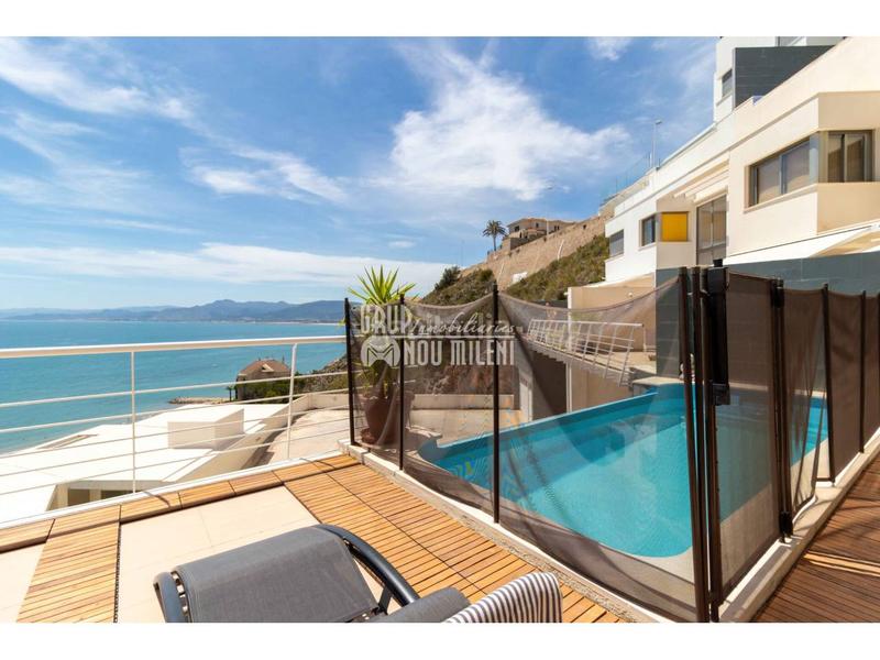 Foto e894612d-0342-417f-a341-c72a783e51fa. Location chalet avec parking piscine dans El Faro Cullera