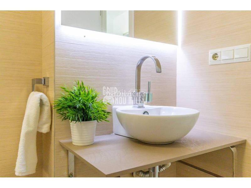 Foto f1f9e712-1cee-49b8-9776-edd9c6f43365. Location chalet avec parking piscine dans El Faro Cullera