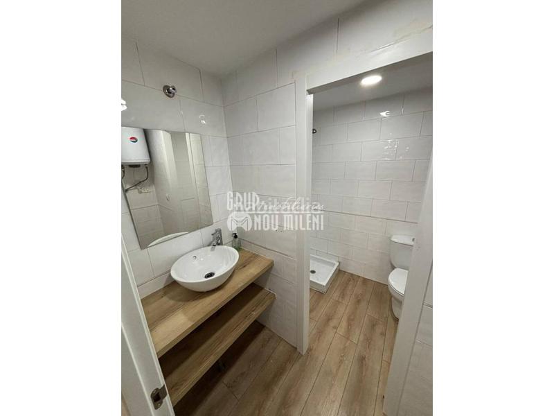 Foto 820ec59b-7018-4881-ac32-a66c8ca33364. Alquiler local comercial alquiler de local comercial en Torrent