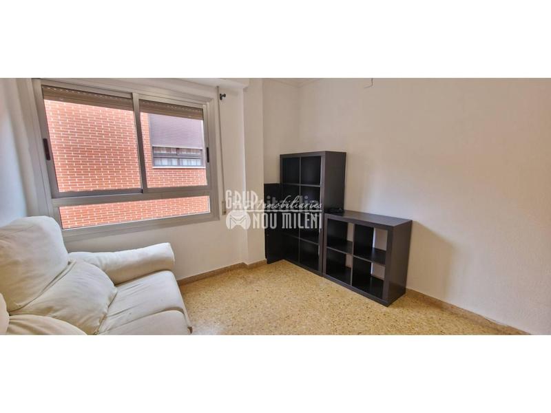 Foto 8c4f0439-6b9f-40db-a301-b4336de4f556. Alquiler piso alquiler de piso 3 sin ascensor en Benetússer