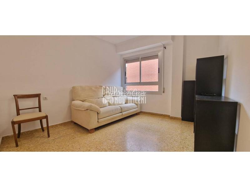 Foto a2606090-89ff-4709-a062-eedccc4aa46e. Alquiler piso alquiler de piso 3 sin ascensor en Benetússer